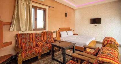 5-bedroom Villa Guesthouse With Heated Pool