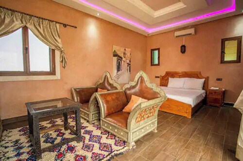 Tranquil Atlas Escape With a Heated Pool