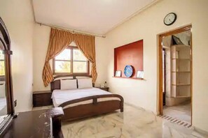 Vila, 5 quartos, varanda, vista para a piscina | 5 quartos