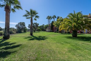Apartment | Garden - Golfside Apartment in Isla Canela (Ayamonte)