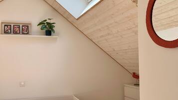 1 quarto, berço de viagem, Wi-Fi de cortesia, roupa de cama