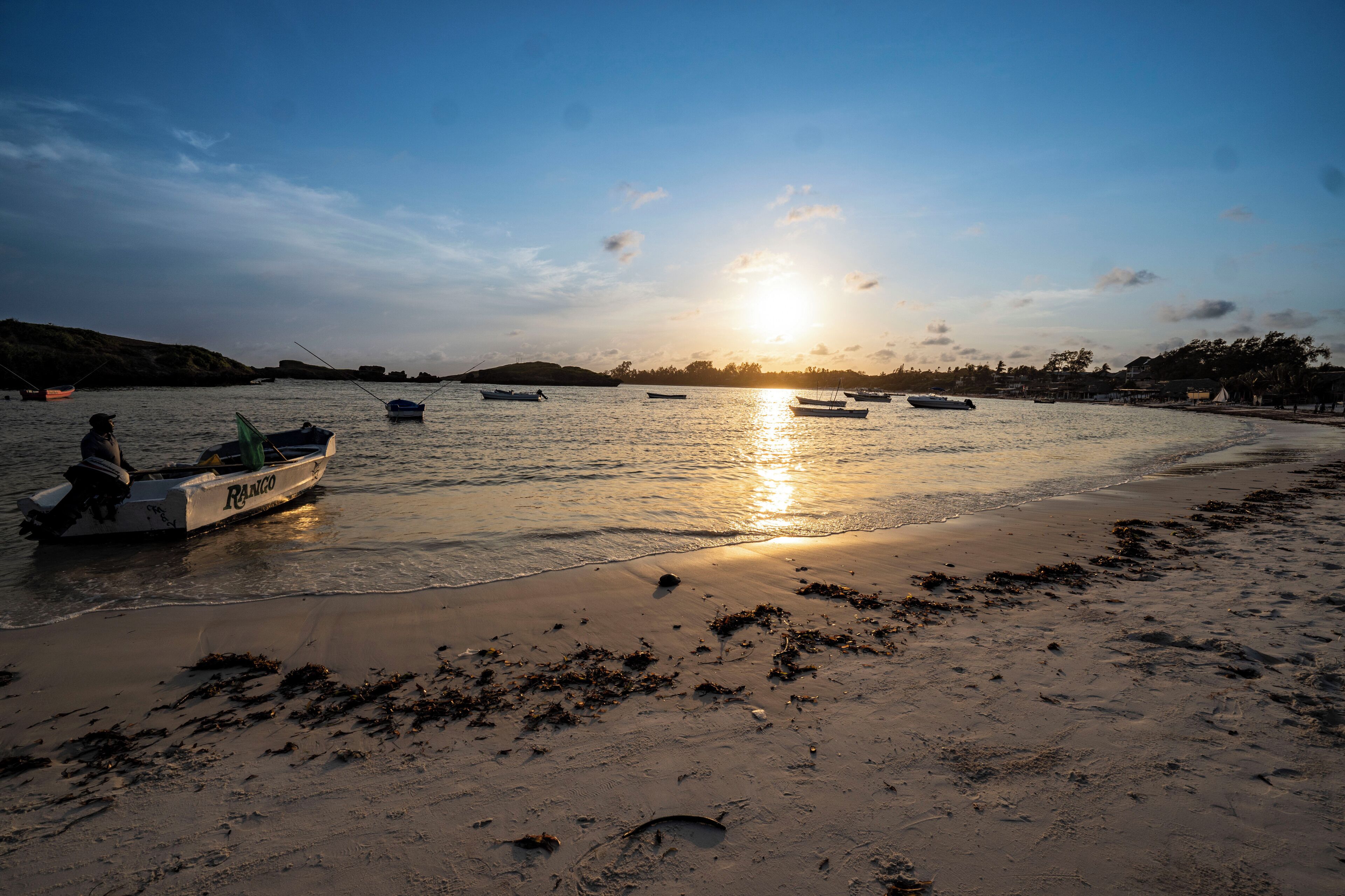 In Strandnähe, weißer Sandstrand