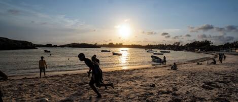 Perto da praia, areia branca