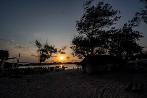 Vlak bij het strand, wit zand