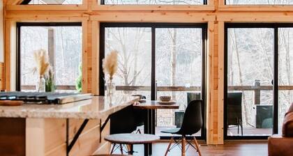 Modern Hocking Hills Cabin with Hot Tub, Game Room, Sleeps 8