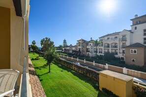 Exterior - Garden-view Flat Near the Sea (Ayamonte)