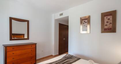 Family Oasis Near Golf & Beach