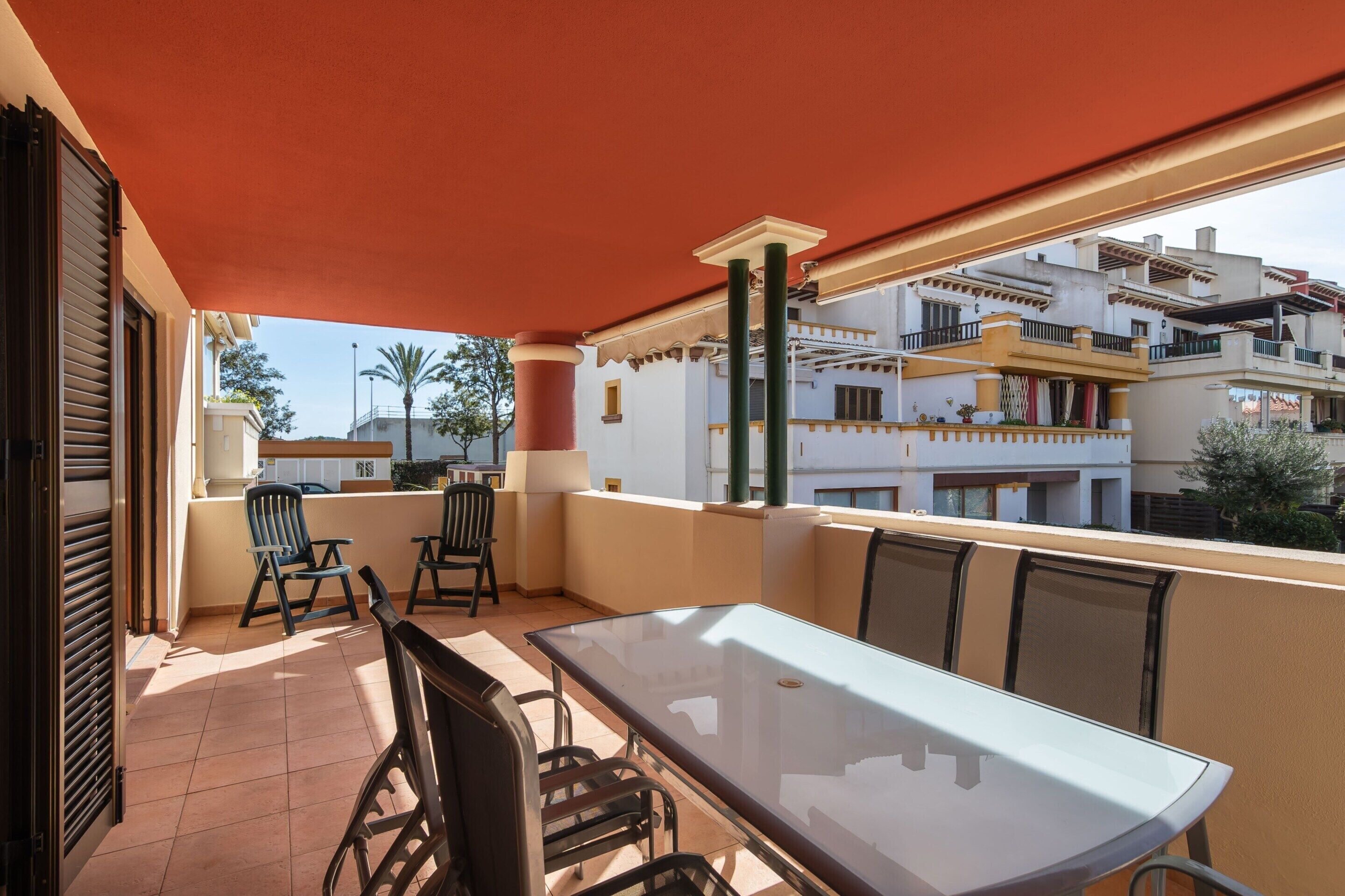Leilighet | Utendørsservering