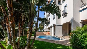 Apartament | Piscina | Piscina a l'aire lliure 