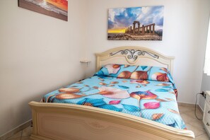 3 slaapkamers, een kluis op de kamer, een strijkplank/strijkijzer