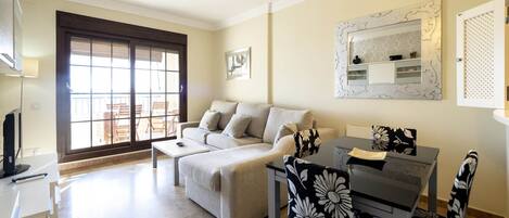 Apartment | Living room