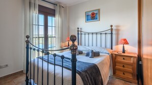 Apartment - Beachfront Retreat With Jacuzzi (Ayamonte)