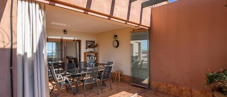 公寓 | 室外用餐