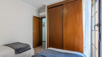 Apartment | 3 bedrooms, iron/ironing board