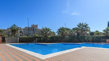 Apartment | Pool | Outdoor pool