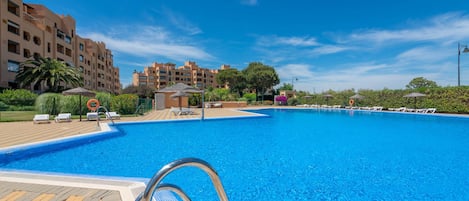 Appartement | Piscine | Piscine extérieure