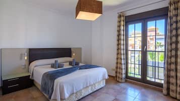 Apartment | 3 bedrooms, iron/ironing board