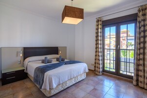 Apartamento | 3 dormitorios y tabla de planchar con plancha