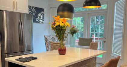 Spacious 4-bedroom house with WiFi and AC in peaceful Lawrenceville
