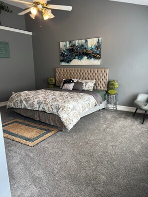 4 chambres, fer et planche à repasser, Wi-Fi, draps fournis
