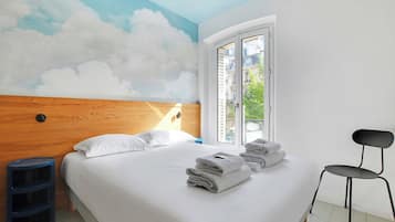 1 chambre, espace de travail pour ordinateur portable