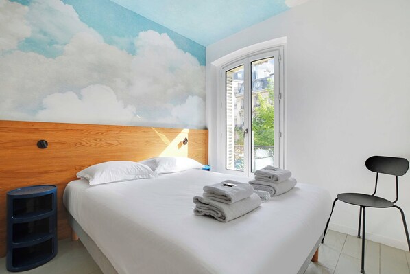 Apartment | 1 bedroom, laptop workspace, iron/ironing board, bed sheets