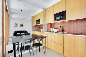 Apartment | Private kitchen | Fridge, microwave, stovetop, coffee/tea maker - Appartement in the Heart of Paris - Marais/republique (Paris)