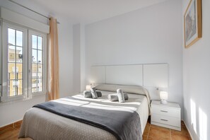 2 bedrooms, iron/ironing board