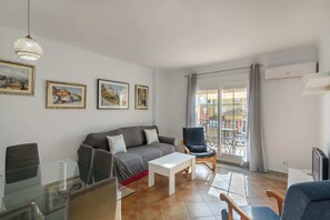 Living room - Cozy Apartment by the Sea (Ayamonte)