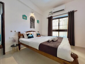 Deluxe-Apartment, 1 King-Bett und Schlafsofa, Poolblick