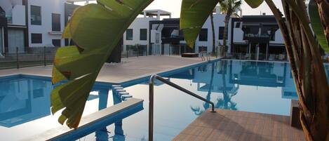 Leilighet | Basseng | Utendørsbasseng