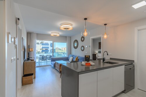 Apartment Right Next to Beach