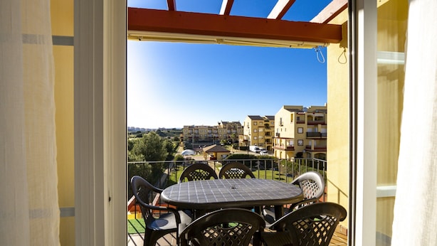 Apartment | Balcony - Cosy Family Apartment With Wifi (Ayamonte)