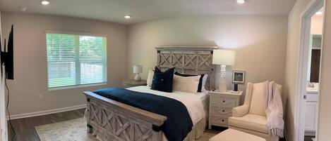 3 bedrooms, iron/ironing board, WiFi, bed sheets