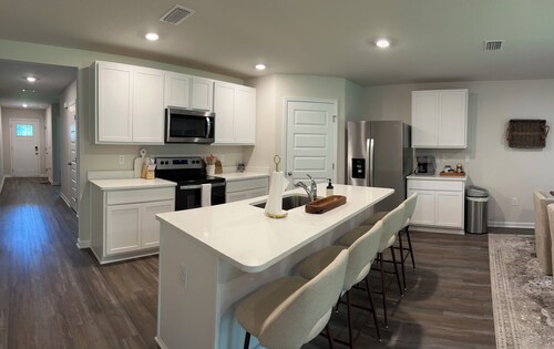 Charming 3-bedroom house in fabulous Fairhope with WiFi, AC