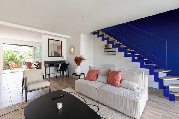 Apartment | Living area