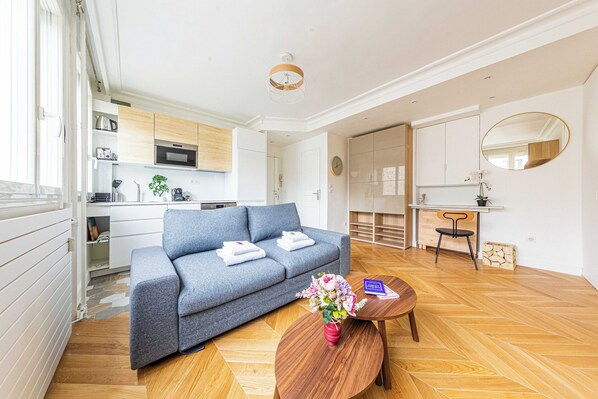 Apartment | Living area - Cozy Apartment-1br/4p- Trocadero / Eiffel Tower (Paris)