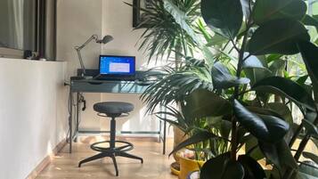 Apartment, 2 Bedrooms, Balcony, City View | Interior