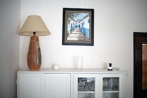Apartamento, 2 quartos, sacada, vista para a cidade | Parte interna