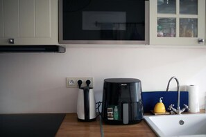 Appartement, 2 chambres, balcon, vue ville | Cuisine privée