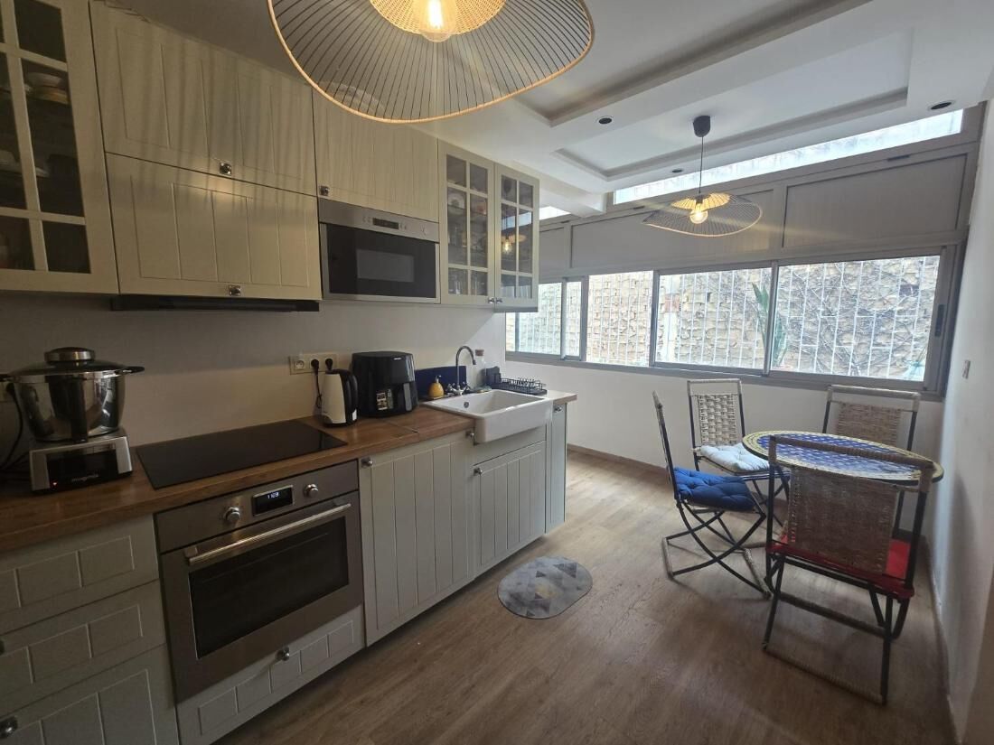 Apartment, 2 Bedrooms, Balcony, City View | Interior