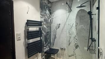 Appartement, 2 chambres, balcon, vue ville | Salle de remise en forme