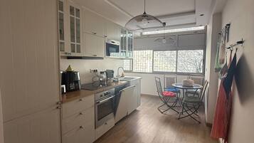 Appartement, 2 chambres, balcon, vue ville | Intérieur