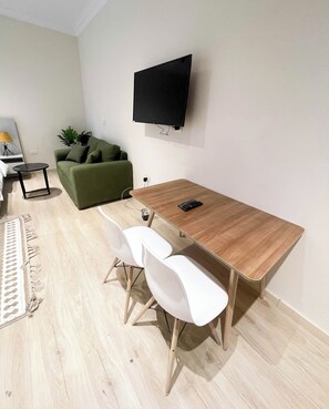 Studio | Free WiFi, bed sheets