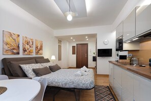 2 habitaciones, tabla de planchar con plancha, wifi y ropa de cama