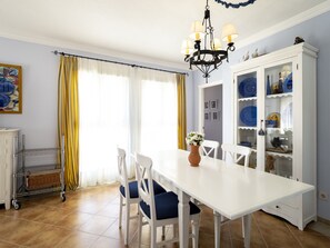 Apartment | Dining