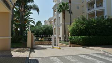 Enceinte de lâhĂ©bergement