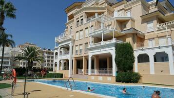 Appartement | Piscine | Piscine extérieure