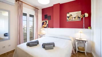 Apartment | 3 bedrooms, iron/ironing board