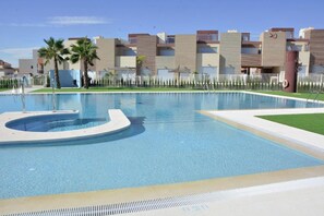 Apartemen | Kolam renang | Kolam renang outdoor